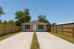 148 Claire Ave in Panama City, FL - Building Photo