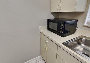 1921 Truman Rd in Orlando, FL - Building Photo - Building Photo