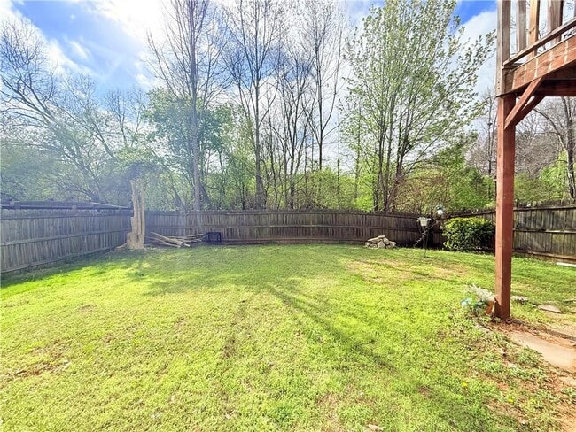 893 Hawthorn Ln in Grayson, GA - Building Photo - Building Photo