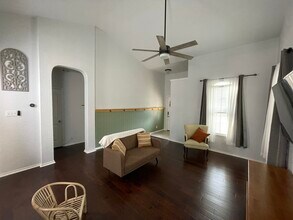 9114 Bowen Br in San Antonio, TX - Building Photo - Building Photo