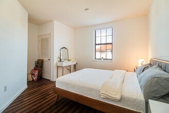 5550 E Michigan St, Unit 3328 in Orlando, FL - Foto de edificio - Building Photo