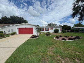 25704 Oak Alley in Leesburg, FL - Building Photo