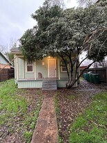 1823 Mulberry St in Chico, CA - Building Photo