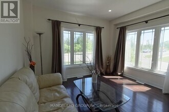 18 Snowling Dr in Ajax, ON - Building Photo - Building Photo