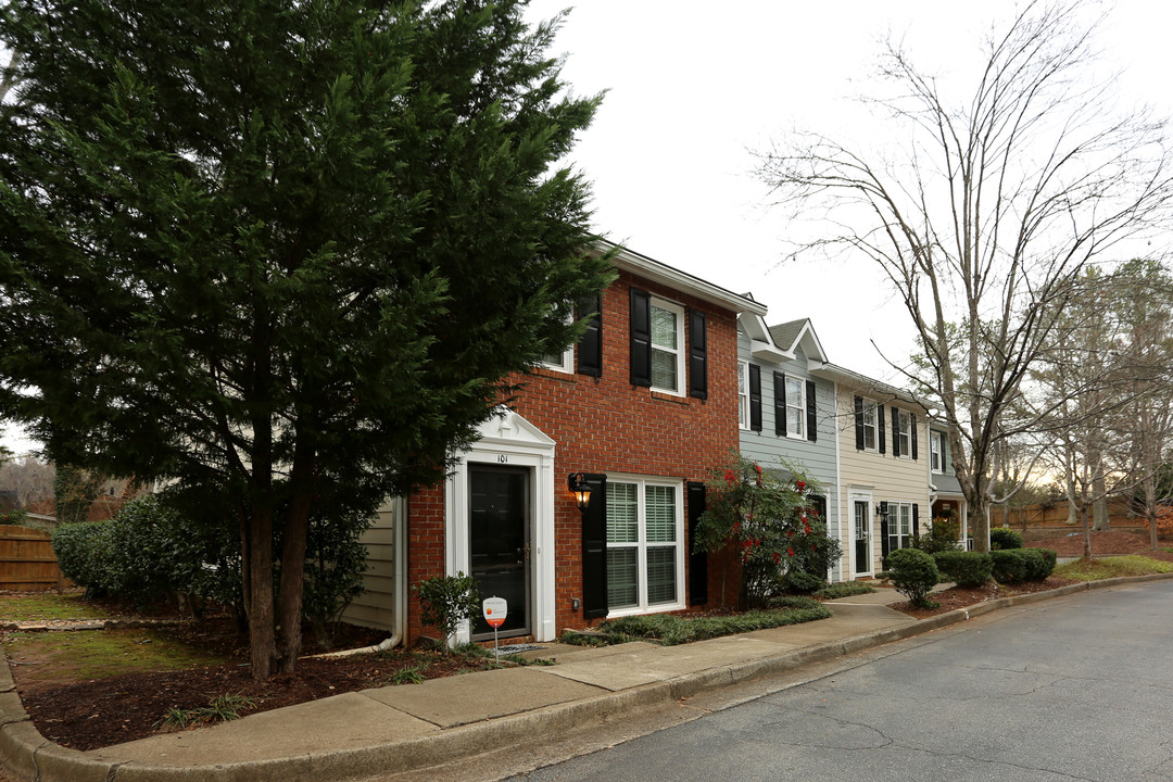 101-107 Courtyard Ter in Roswell, GA - Building Photo