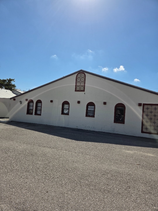 1218 SE 8th St in Cape Coral, FL - Building Photo