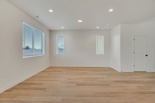 608 1860 N in Salem, UT - Building Photo - Building Photo