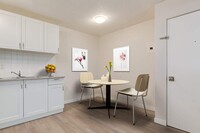 Mirror Lake Apartments in Camrose, AB - Building Photo - Building Photo