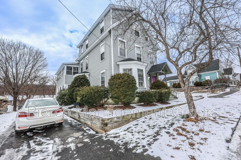 121 Rumford St in Concord, NH - Building Photo