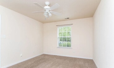 2836 Oasis Ln in Charlotte, NC - Building Photo - Building Photo
