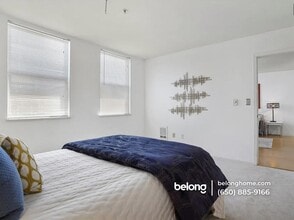 8300 Oceanview Terrace in San Francisco, CA - Foto de edificio - Building Photo