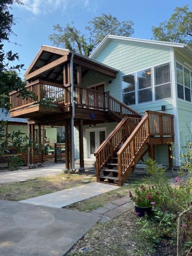property at 2708 French Pl