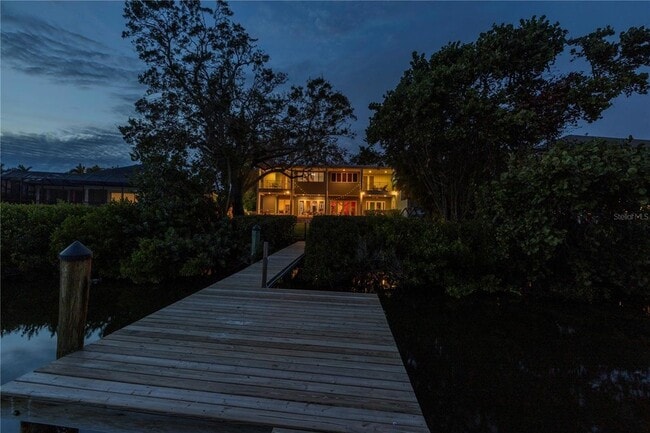 838 Monterey Blvd NE in St. Petersburg, FL - Building Photo - Building Photo