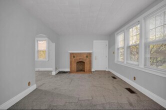 834 Hermosa Ave in Cincinnati, OH - Foto de edificio - Building Photo