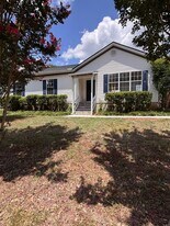 18 Warren Ct in Greenville, SC - Building Photo