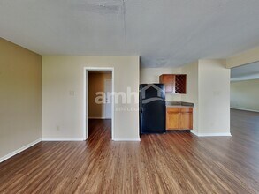 8243 Retreat Ln in Indianapolis, IN - Building Photo - Building Photo