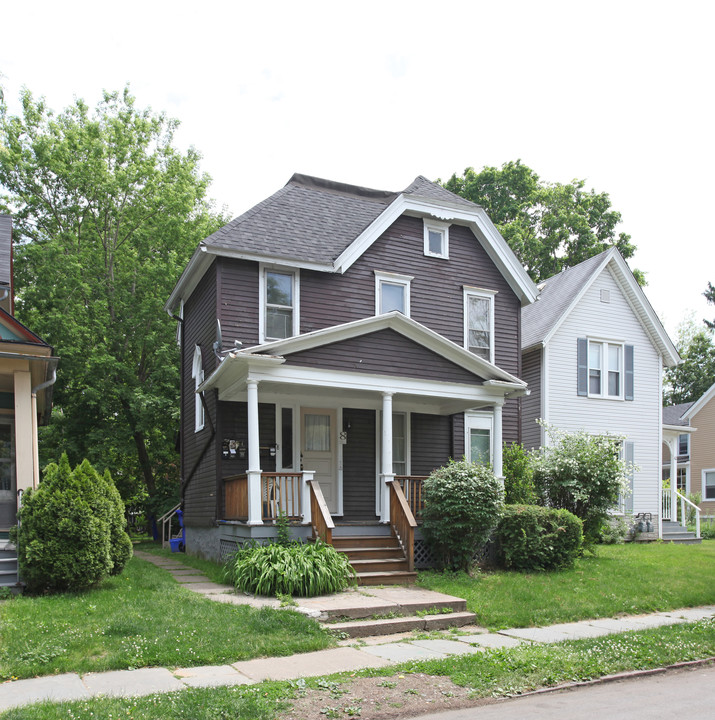 8 Rowley St in Rochester, NY - Building Photo