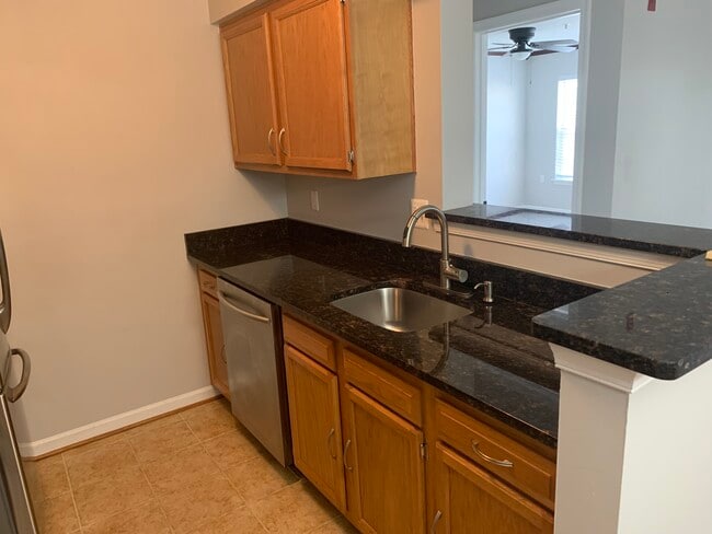 8941 Town Center Cir, Unit 203 in Upper Marlboro, MD - Building Photo - Building Photo