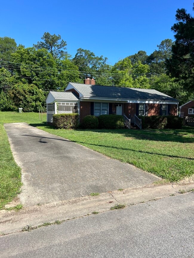 property at 225 Franklin St