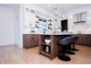 14742-1462A 62 A Ave in Surrey, BC - Building Photo - Building Photo