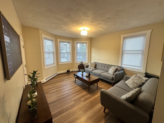 81 Ledge St, Unit 81 Ledge Street 3rd Floor