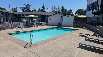 The Jackson in Medford, OR - Building Photo - Building Photo