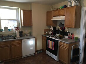 69 S Huntington Ave, Unit 2 in Boston, MA - Foto de edificio - Building Photo