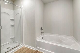 6405 Winter Elm St in Houston, TX - Building Photo - Building Photo