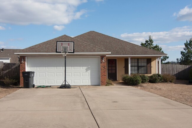 215 Logan Lee Loop in Oxford, MS - Foto de edificio - Building Photo