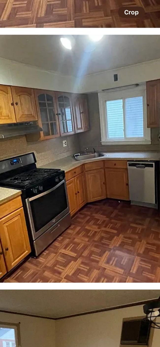 16 Garfield Ave in Valley Stream, NY - Building Photo - Building Photo