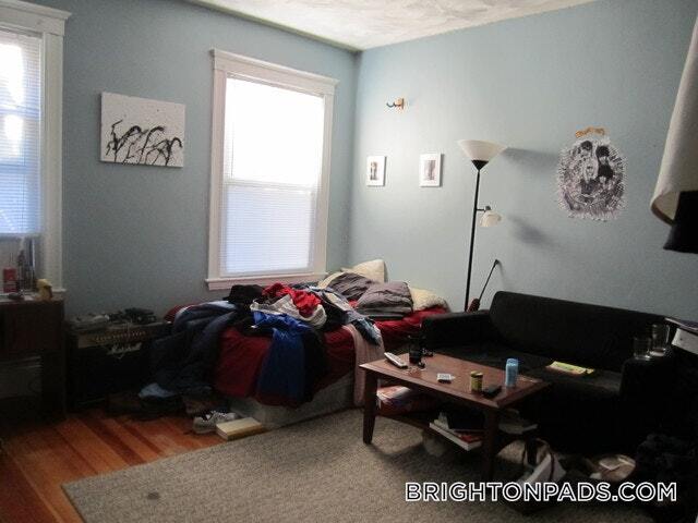 23 Egremont Rd, Unit 4 in Boston, MA - Building Photo - Building Photo