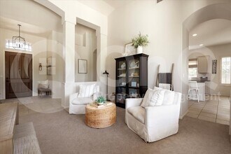 4628 W Whispering Wind Dr in Glendale, AZ - Building Photo - Building Photo