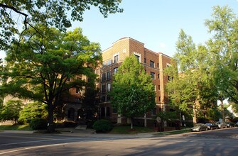 The Ponce De Leon Cooperative in Washington, DC - Foto de edificio - Building Photo