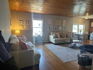 10 City Point Ct, Unit Top Floor in Boston, MA - Building Photo - Building Photo