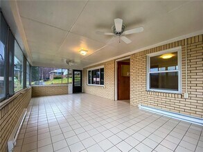 151 Thorne Rd in Washington, PA - Building Photo - Building Photo