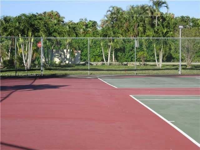 3660 N 56th Ave, Unit 616 in Hollywood, FL - Foto de edificio - Building Photo