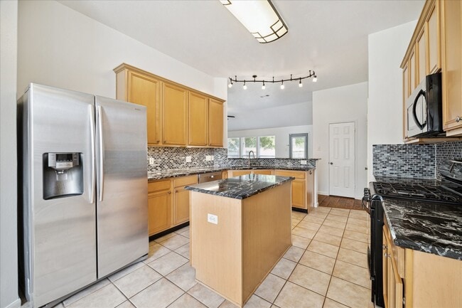 25826 Elmley Pl in Spring, TX - Building Photo - Building Photo