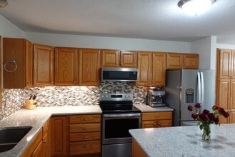 100 Tattler Ln in Mankato, MN - Building Photo - Building Photo