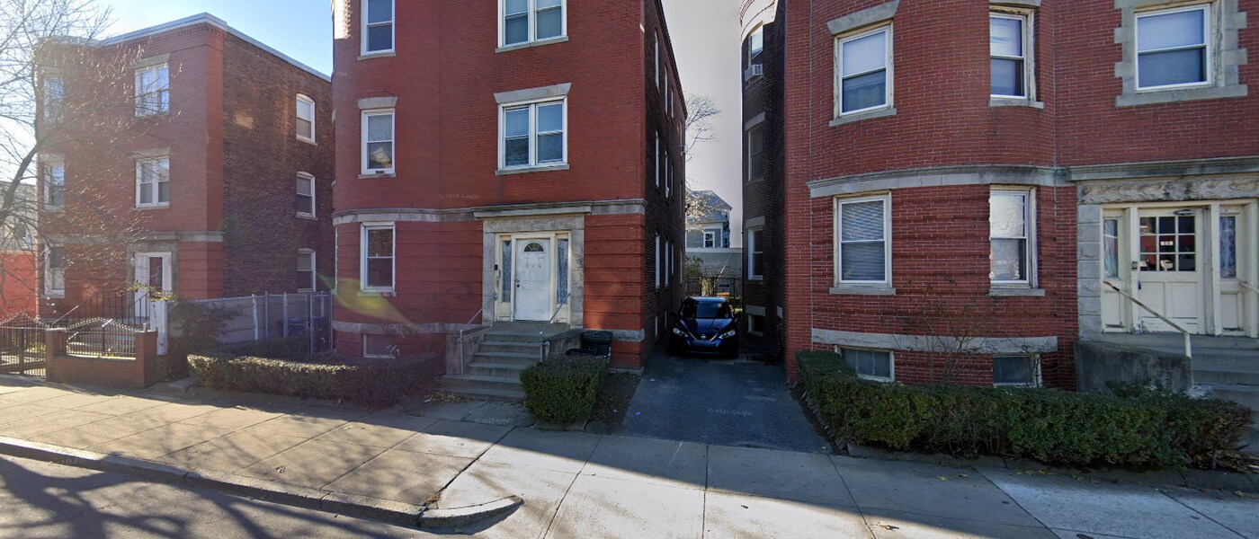 135 Washington St, Unit 4 in Boston, MA - Building Photo