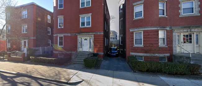 135 Washington St, Unit 4