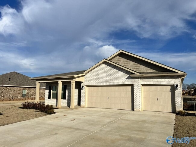 25157 Delilah Cir in Athens, AL - Building Photo - Building Photo