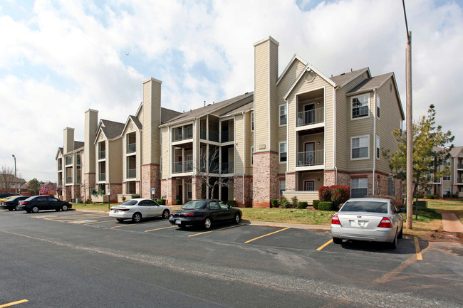 Forest Creek in Oklahoma City, OK - Building Photo - Building Photo