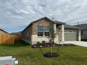 117 Mayacama Lp in San Marcos, TX - Building Photo - Building Photo