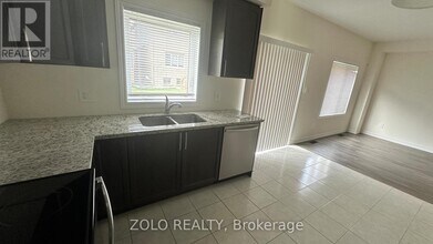 16 Stokes Rd in Brant, ON - Building Photo - Building Photo