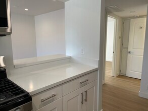 800 Orange Grove Ave in Glendale, CA - Building Photo - Building Photo