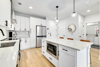 3101 Govalle Ave in Austin, TX - Building Photo - Building Photo