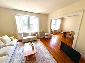 235 Freeman St, Unit 3 in Brookline, MA - Building Photo
