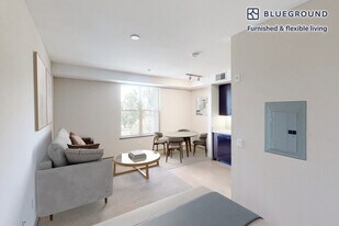 1001 Harvey Dr in Walnut Creek, CA - Building Photo