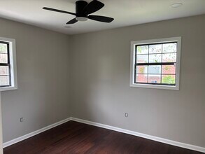 2706 Canary Dr in Brunswick, GA - Foto de edificio - Building Photo