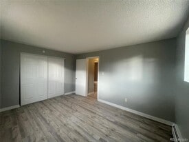 1622 Alton St, Unit 104 in Aurora, CO - Building Photo